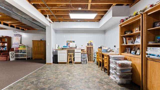 9109 Pine Hill Court, Saline, MI 48176