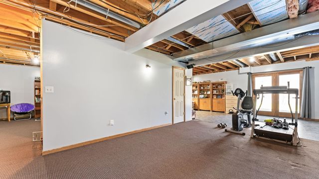 9109 Pine Hill Court, Saline, MI 48176