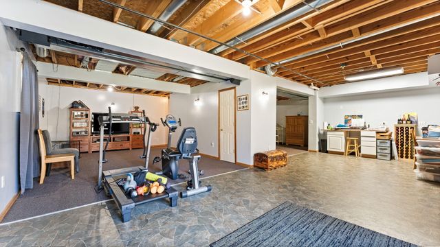 9109 Pine Hill Court, Saline, MI 48176