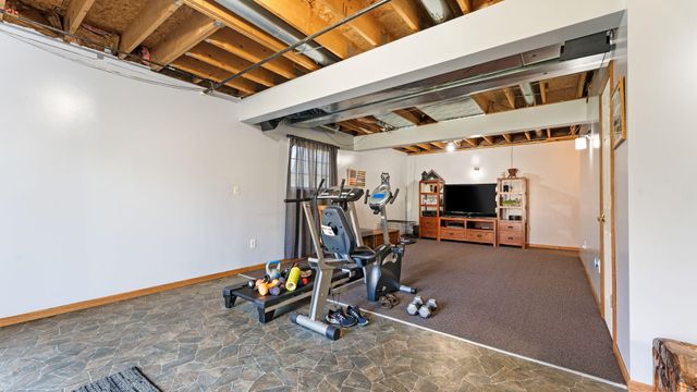 9109 Pine Hill Court, Saline, MI 48176