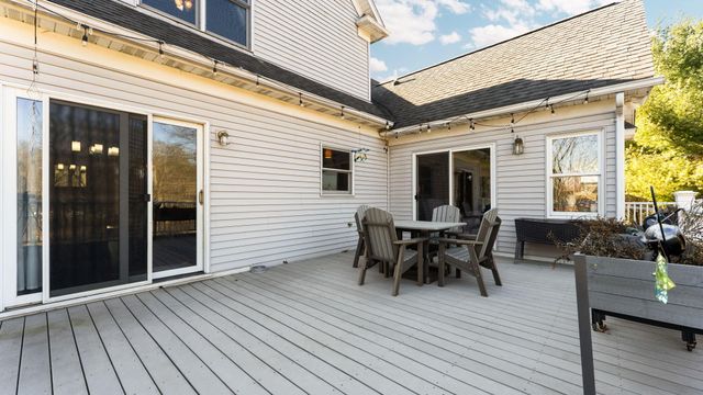 9109 Pine Hill Court, Saline, MI 48176