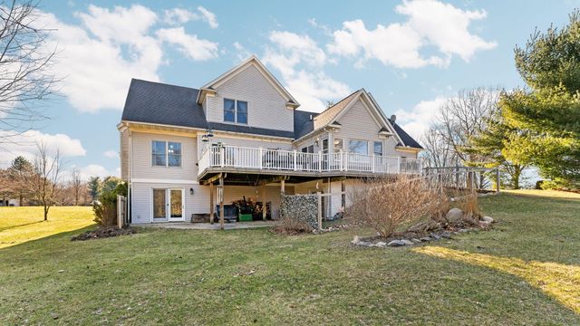 9109 Pine Hill Court, Saline, MI 48176