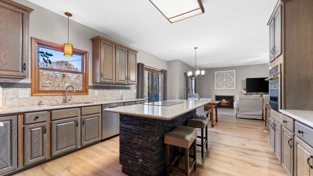 9109 Pine Hill Court, Saline, MI 48176