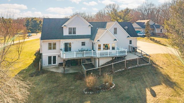 9109 Pine Hill Court, Saline, MI 48176