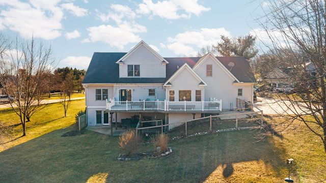 9109 Pine Hill Court, Saline, MI 48176