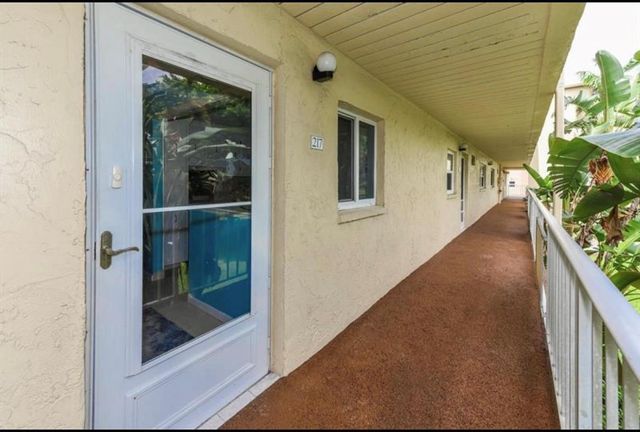 2615 NE 3rd Court 217, Boynton Beach, FL 33435
