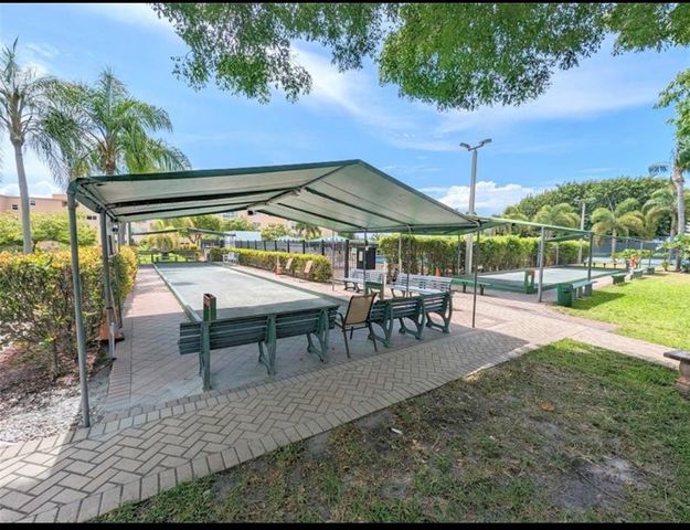 2615 NE 3rd Court 217, Boynton Beach, FL 33435