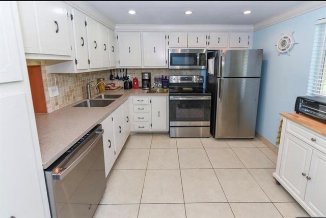 2615 NE 3rd Court 217, Boynton Beach, FL 33435