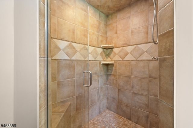 74 Grayrock Rd, Clinton Twp., NJ 08809