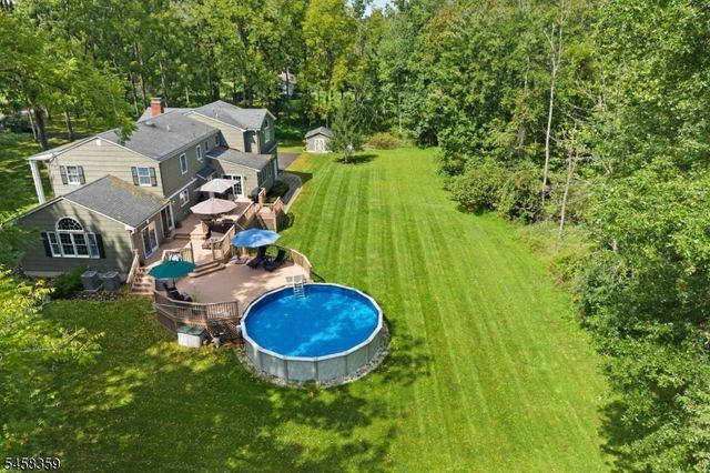 74 Grayrock Rd, Clinton Twp., NJ 08809