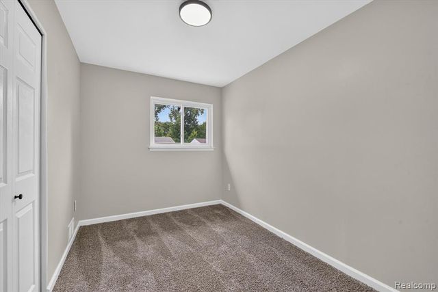 26990 Leroy Street, Taylor, MI 48180