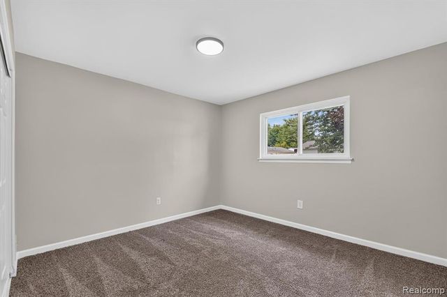 26990 Leroy Street, Taylor, MI 48180