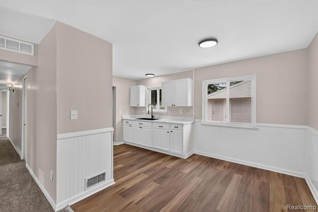 26990 Leroy Street, Taylor, MI 48180