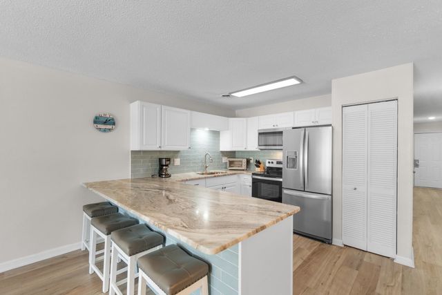 1860 Auburn Ln Apt 19G, Myrtle Beach, SC 29575