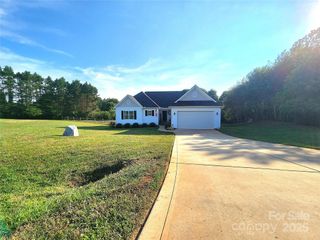 2805 Eagle Drive, Lincolnton, NC 28092