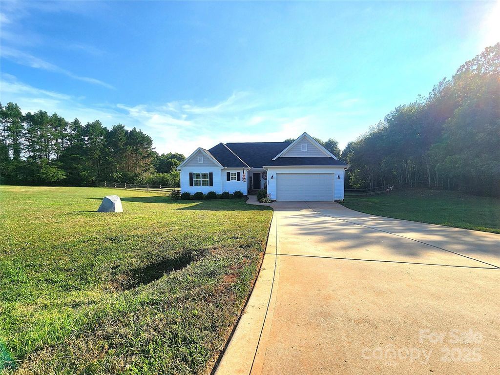 2805 Eagle Drive, Lincolnton, NC 28092