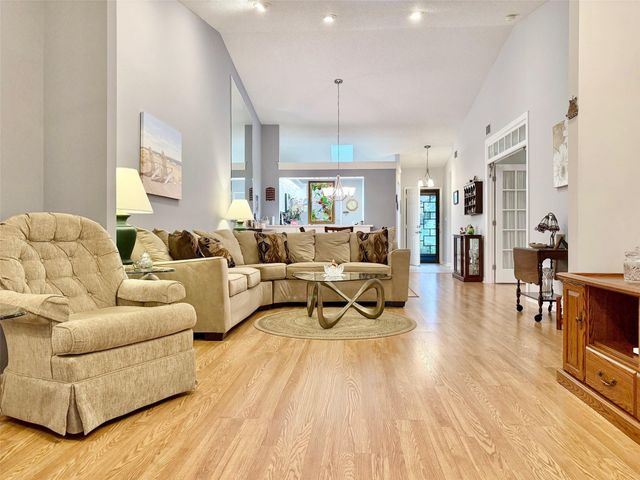 5462 Palm Springs Lane A, Boynton Beach, FL 33437