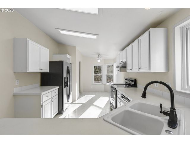 6396 KALAMA RIVER Rd, Kalama, WA 98625