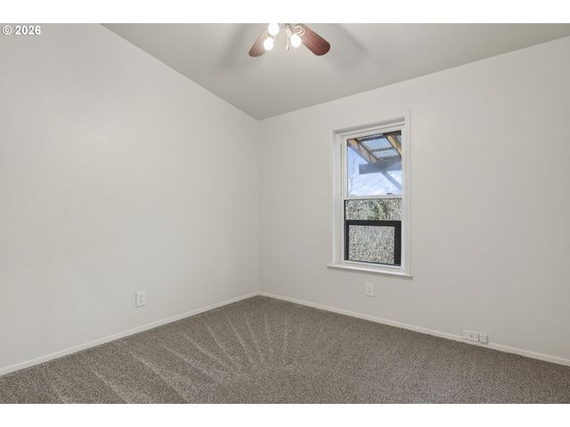 6396 KALAMA RIVER Rd, Kalama, WA 98625