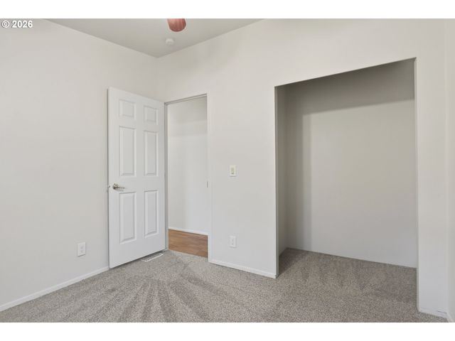 6396 KALAMA RIVER Rd, Kalama, WA 98625