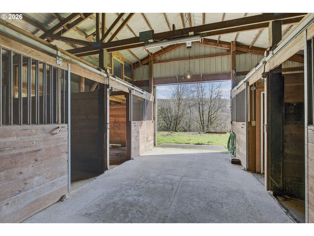 6396 KALAMA RIVER Rd, Kalama, WA 98625