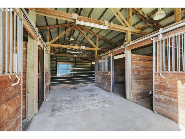 6396 KALAMA RIVER Rd, Kalama, WA 98625