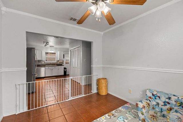 10623 Shaenmeadow, San Antonio, TX 78254