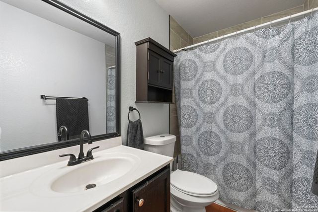 10623 Shaenmeadow, San Antonio, TX 78254