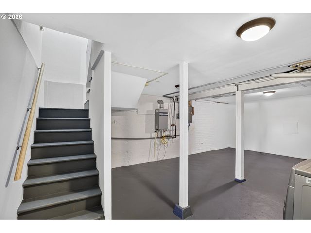 4440 Ne 77TH Ave, Portland, OR 97218