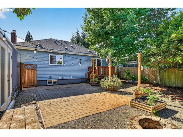 4440 Ne 77TH Ave, Portland, OR 97218