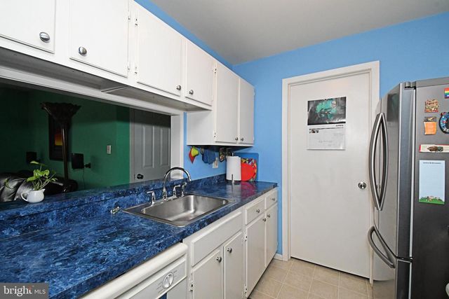 406 STOCKTON CT, North Wales, PA 19454