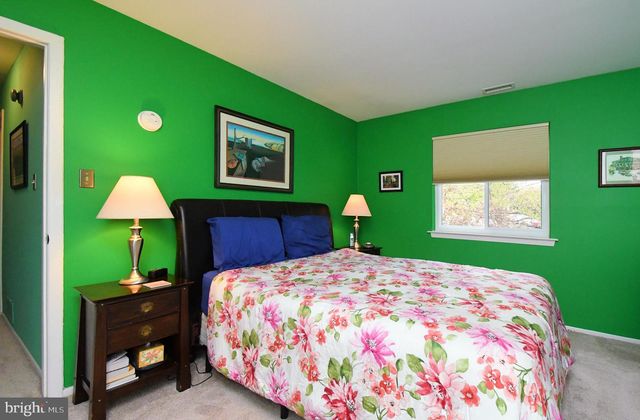 406 STOCKTON CT, North Wales, PA 19454