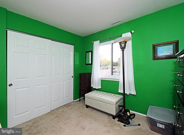 406 STOCKTON CT, North Wales, PA 19454