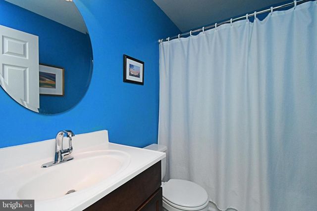 406 STOCKTON CT, North Wales, PA 19454