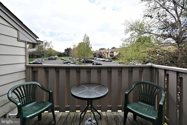 406 STOCKTON CT, North Wales, PA 19454