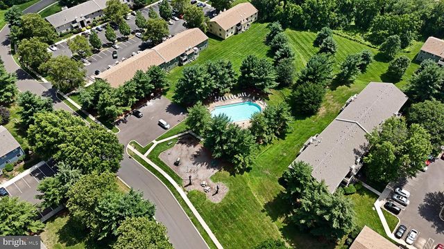 406 STOCKTON CT, North Wales, PA 19454