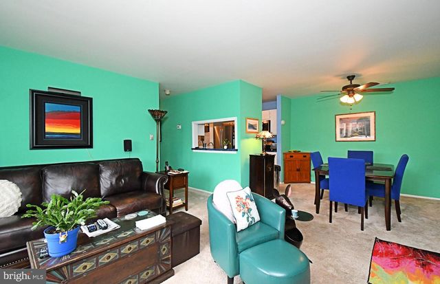 406 STOCKTON CT, North Wales, PA 19454