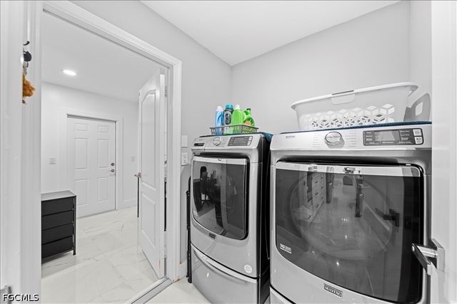 4216 NE 20th PL, Cape Coral, FL 33909