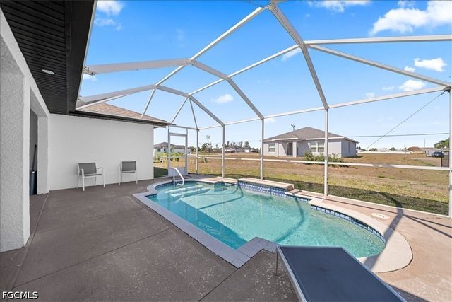 4216 NE 20th PL, Cape Coral, FL 33909