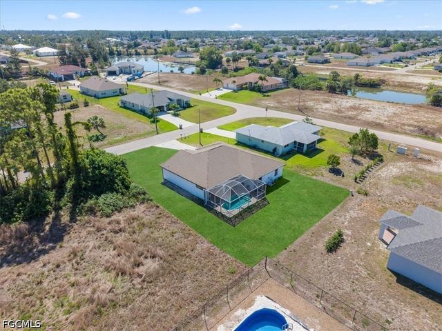 4216 NE 20th PL, Cape Coral, FL 33909