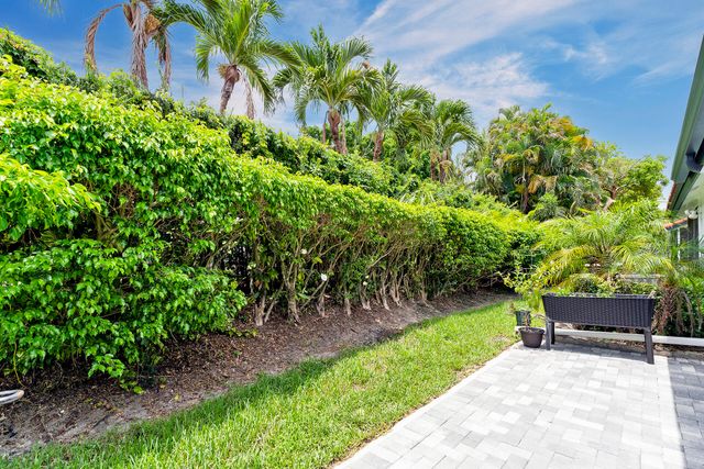 8255 Via Bella, Boca Raton, FL 33496