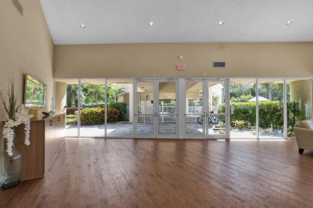 8255 Via Bella, Boca Raton, FL 33496