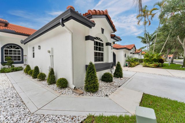 8255 Via Bella, Boca Raton, FL 33496