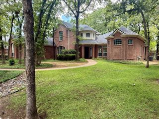207 Royal Oaks Place, Denton, TX 76210
