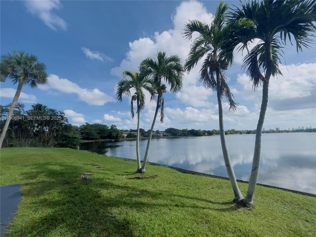 443 NE 195th Street 338, Miami, FL 33179