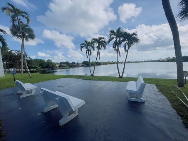 443 NE 195th Street 338, Miami, FL 33179