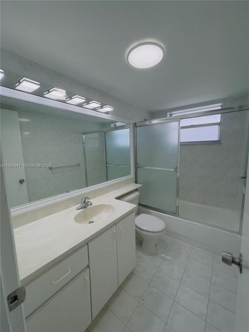 443 NE 195th Street 338, Miami, FL 33179