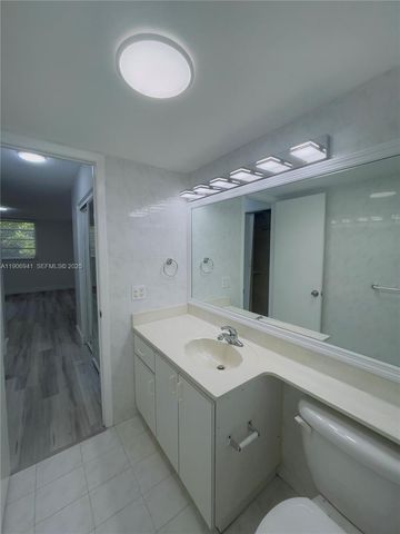443 NE 195th Street 338, Miami, FL 33179