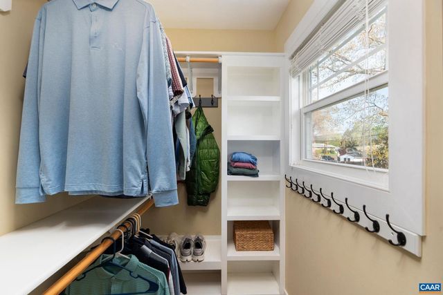 310 HARRIS RD, Charlottesville, VA 22903