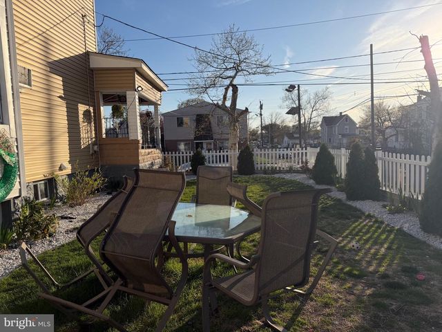 1070 N 31ST ST, Camden, NJ 08105